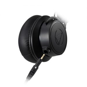 Audio-Technica-ATH-M60x-05