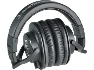 Audio-Technica-ATH-M40x-03